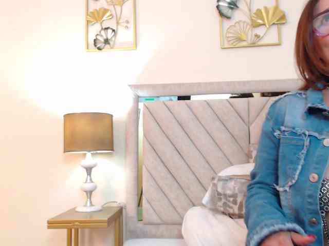 SophiaQueens webcam