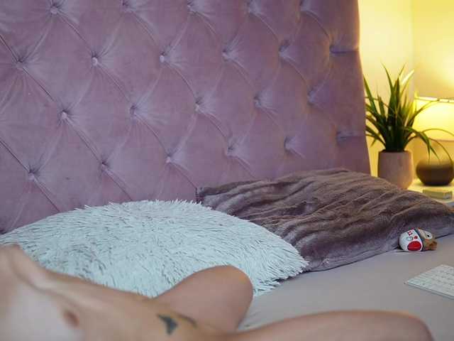 MaiaMini live webcam show
