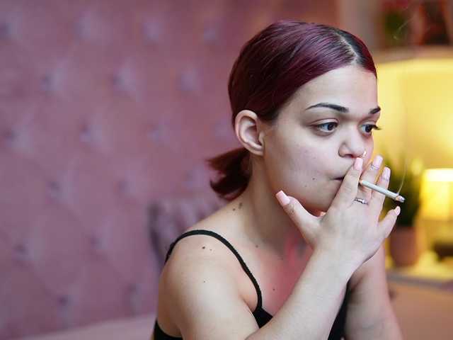 MaiaMini's BongaCams show and profile