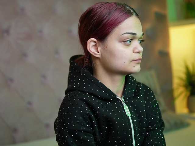 MaiaMini's BongaCams show and profile