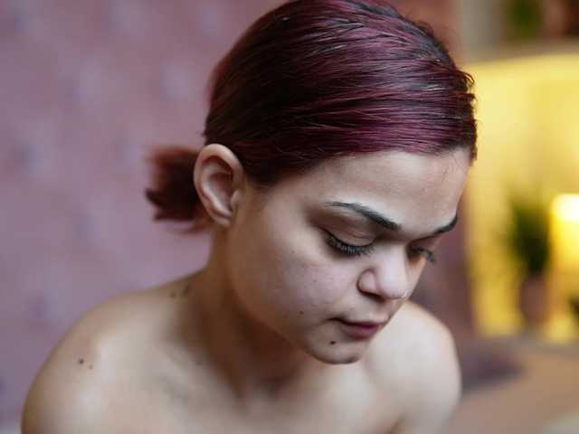 MaiaMini's BongaCams show and profile