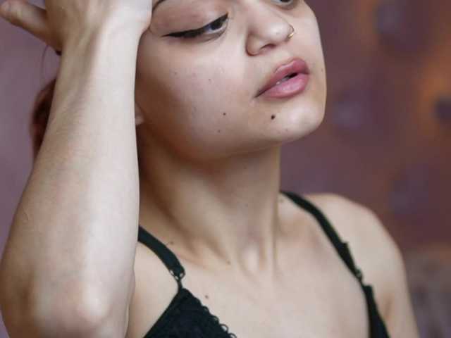 MaiaMini live cam on BongaCams