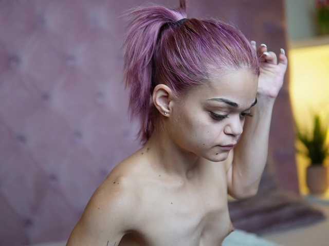 MaiaMini live cam on BongaCams
