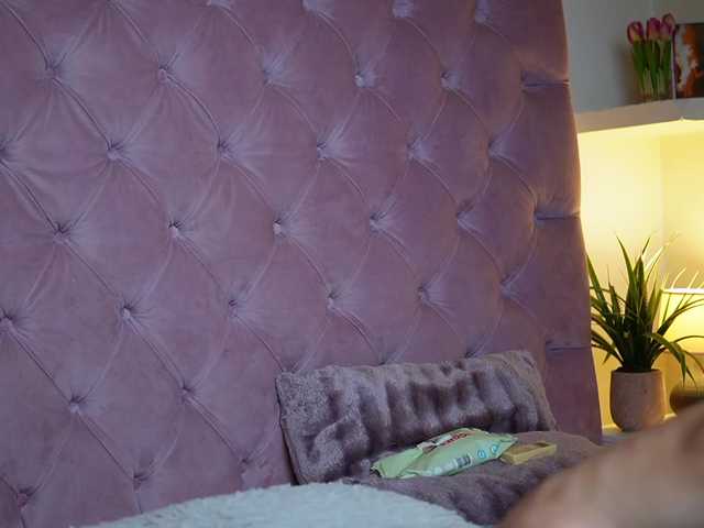 MaiaMini live cam on BongaCams