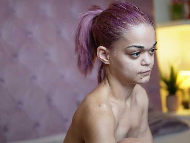 MaiaMini live cam on BongaCams