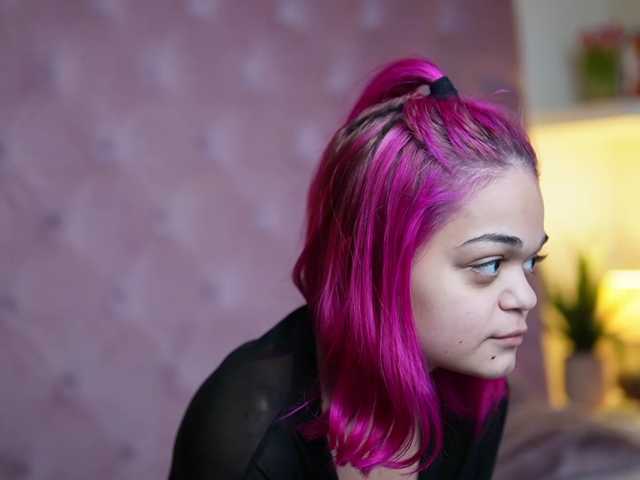 MaiaMini live cam on BongaCams