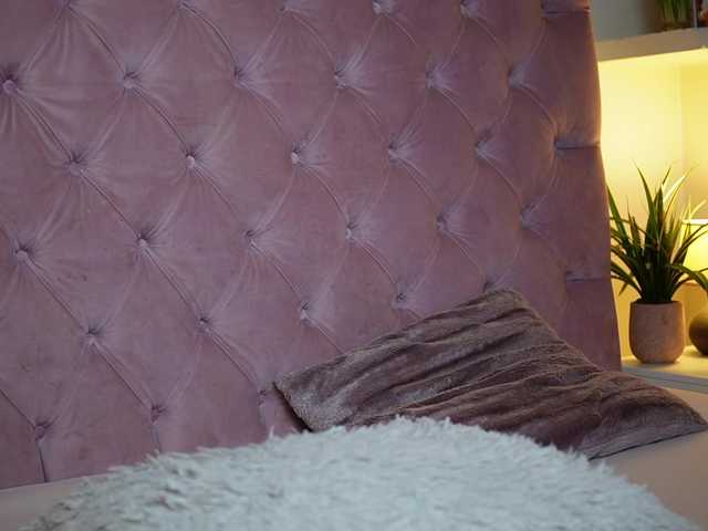 MaiaMini live cam on BongaCams