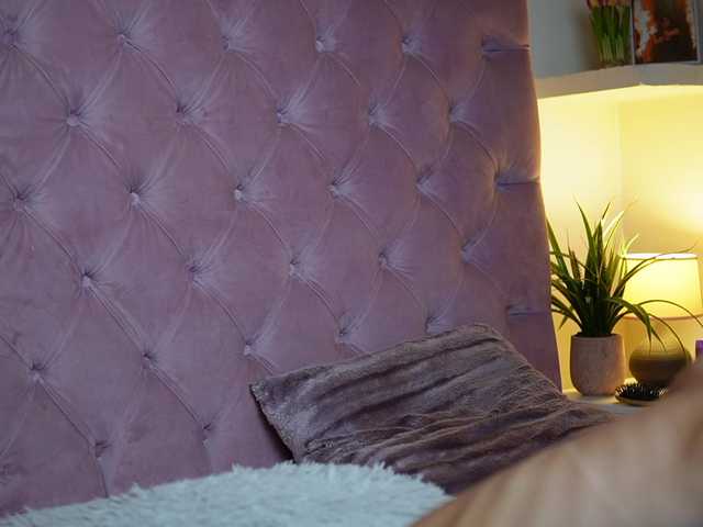 MaiaMini live webcam show
