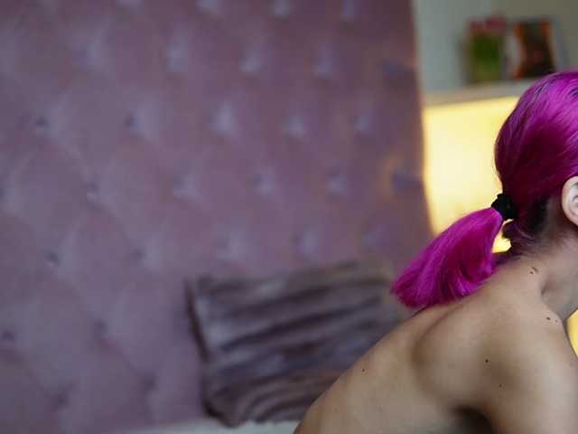 MaiaMini live cam on BongaCams