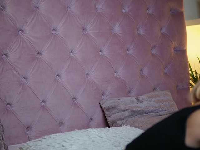 MaiaMini live cam on BongaCams