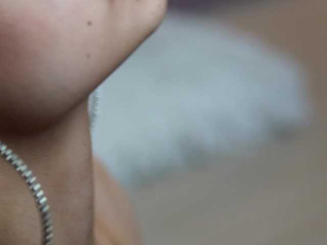 MaiaMini live cam on BongaCams