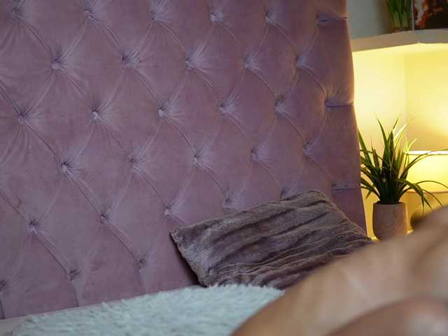 MaiaMini live cam on BongaCams