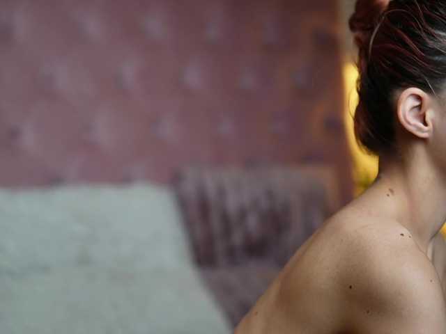MaiaMini live cam on BongaCams