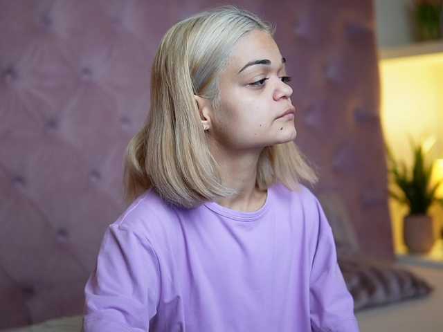 MaiaMini live cam on BongaCams