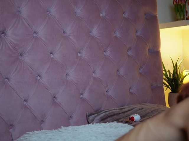 MaiaMini live webcam show