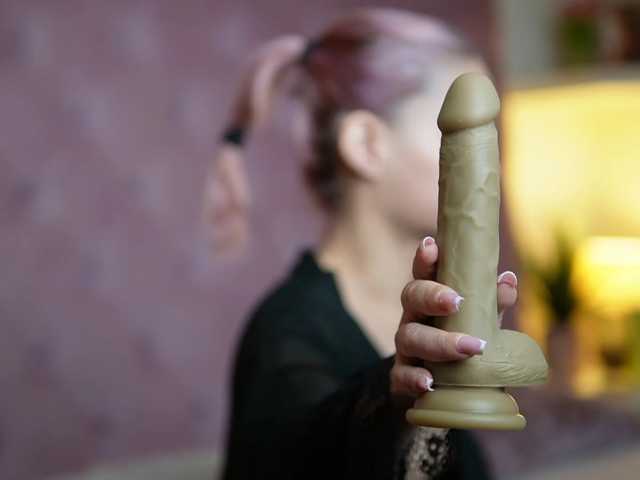 MaiaMini live cam on BongaCams