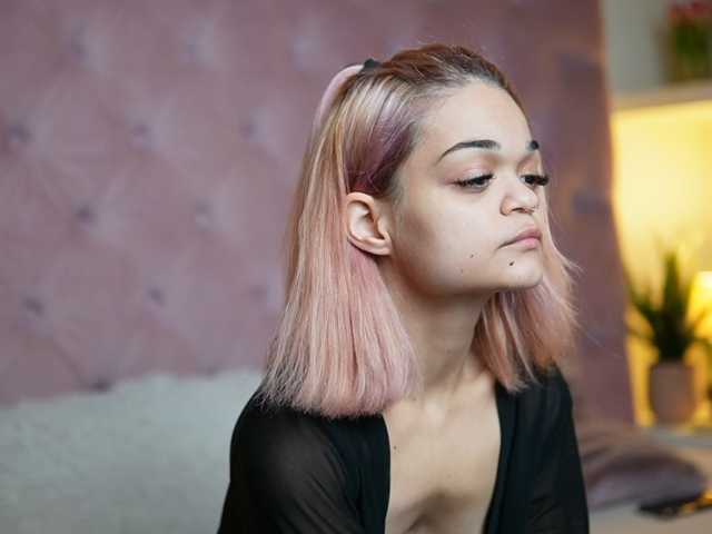 MaiaMini, live now on BongaCams
