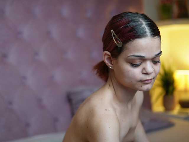 MaiaMini live cam on BongaCams