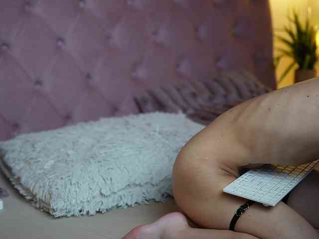 MaiaMini Live Webcam on BongaCams