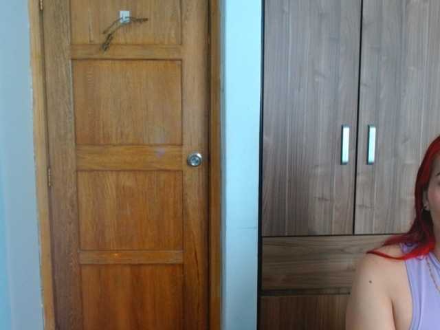nanis-milf live cam on BongaCams