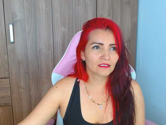 nanis-milf live cam on BongaCams