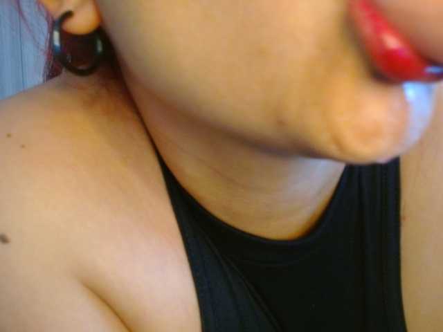nanis-milf live cam on BongaCams