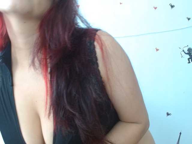 nanis-milf live cam on BongaCams