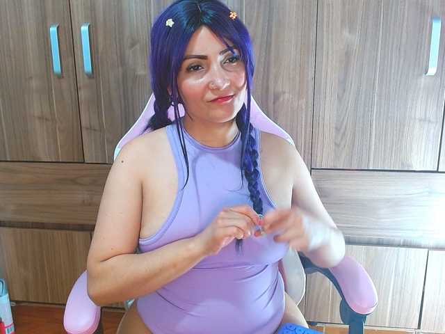 nanis-milf
