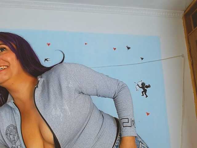 nanis-milf live cam on BongaCams