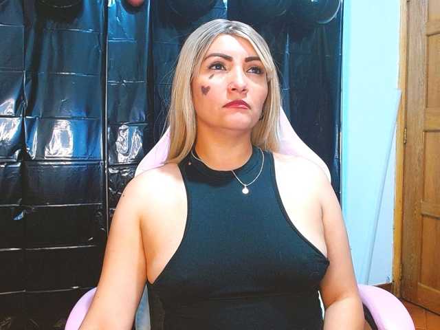 nanis-milf