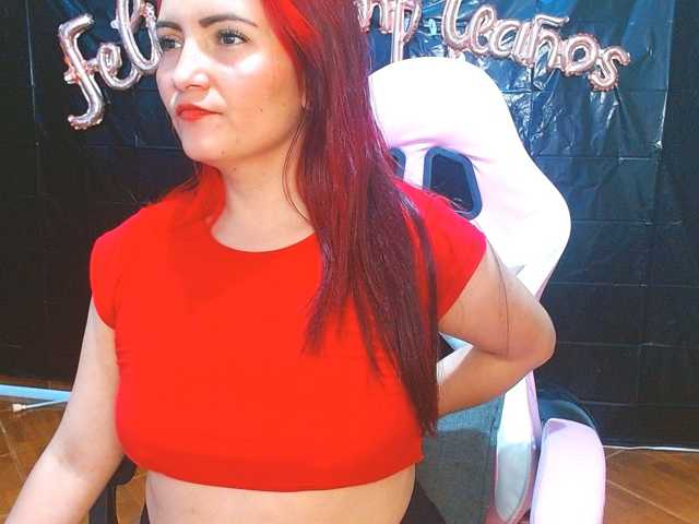 nanis-milf live cam on BongaCams