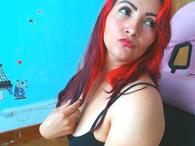 nanis-milf live cam on BongaCams
