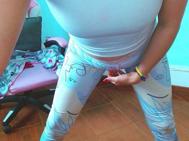 nanis-milf live cam on BongaCams