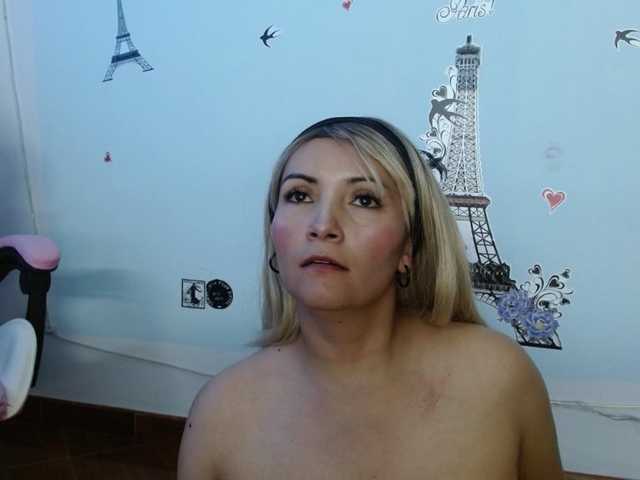 nanis-milf's BongaCams show and profile