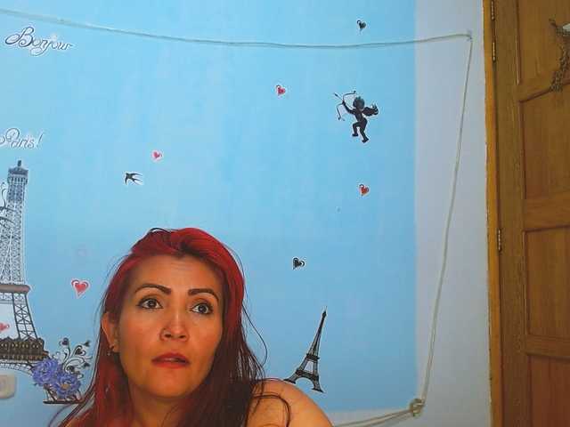 nanis-milf live cam on BongaCams