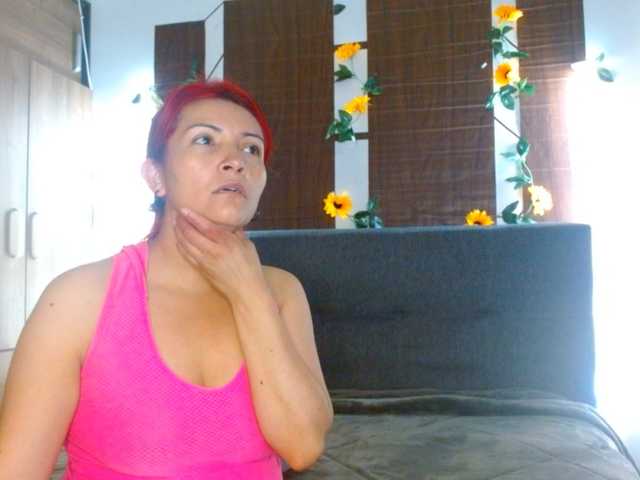 nanis-milf live webcam show