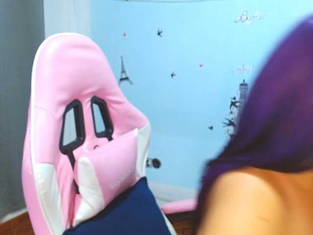 nanis-milf live cam on BongaCams