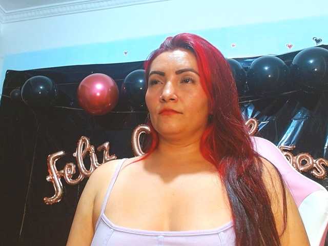 nanis-milf live cam on BongaCams