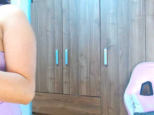 nanis-milf live cam on BongaCams