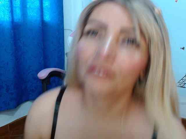 nanis-milf