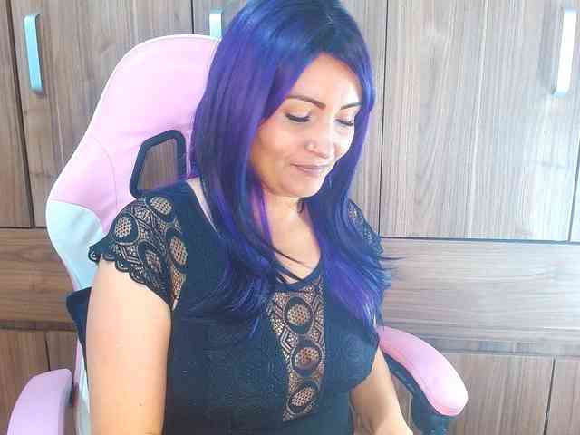 nanis-milf