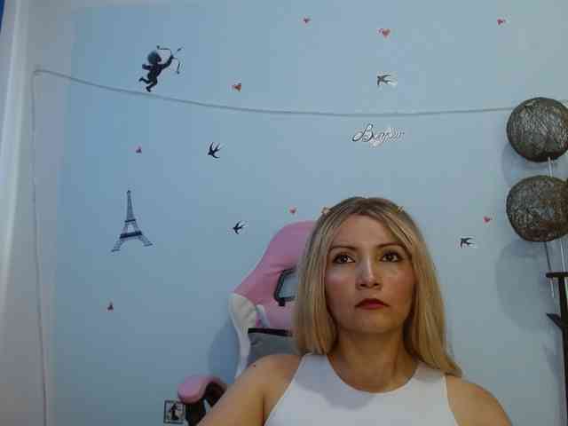 nanis-milf webcam
