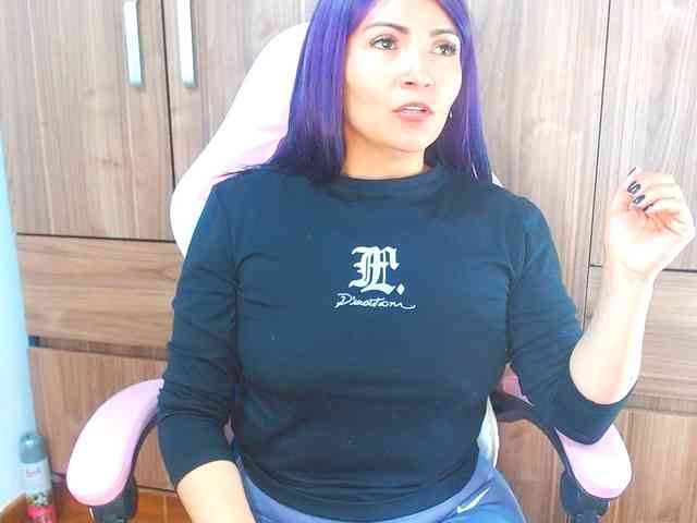 nanis-milf