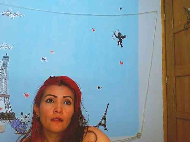 moons-ivy webcam