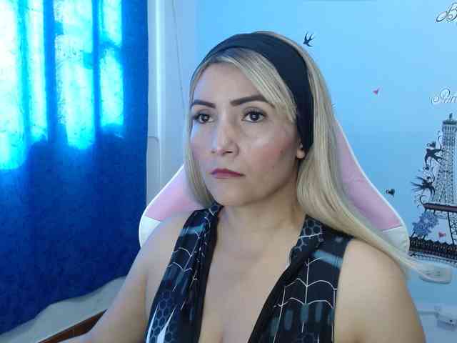 nanis-milf webcam