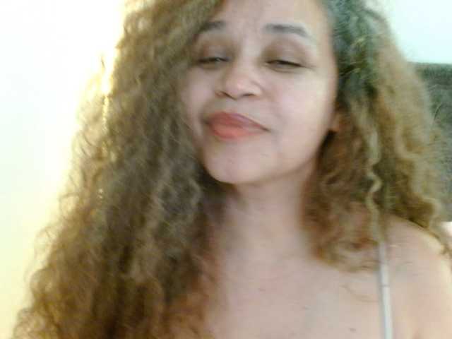 Candela-lat live cam on BongaCams