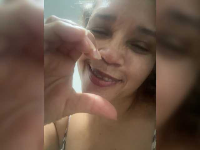 Candela-lat live cam on BongaCams