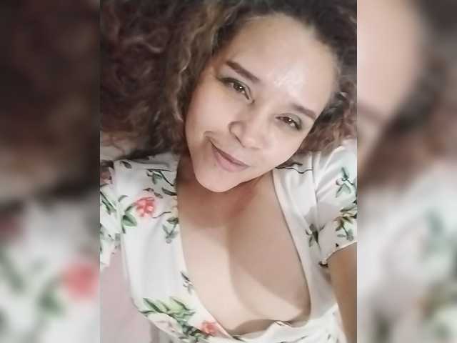 Candela-lat live cam on BongaCams
