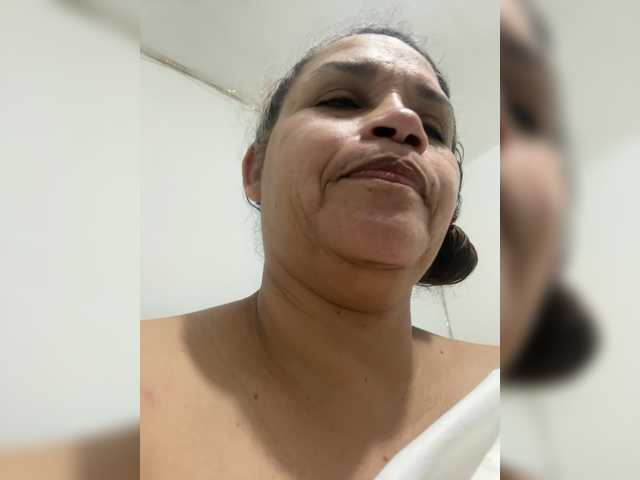Candela-lat live cam on BongaCams