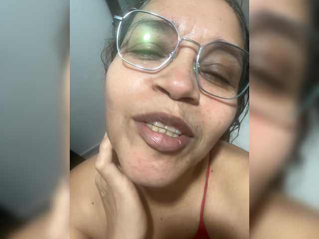 Candela-lat live cam on BongaCams